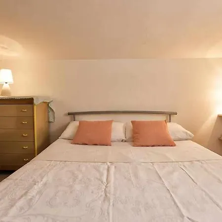 Galatea Con Giardino Per 8 Persone Vicino Con 4 *