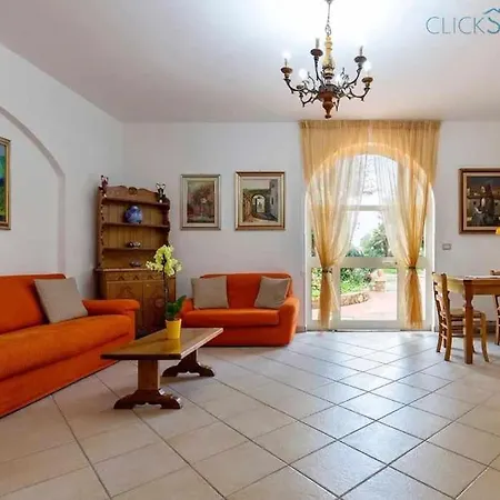 Galatea Con Giardino Per 8 Persone Vicino Con 4 Villa